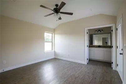 901 N Barrett Avenue, Denison, TX 75020 - Photo 11