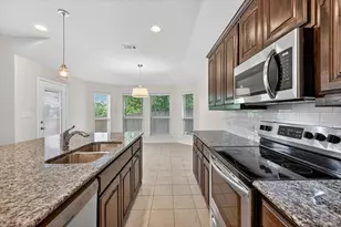 7920 Wilson Cliff Ct, White Settlement, TX 76108 - Photo 15