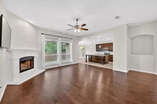 7920 Wilson Cliff Ct, White Settlement, TX 76108 - Photo 5