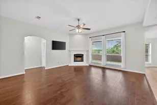 7920 Wilson Cliff Ct, White Settlement, TX 76108 - Photo 7