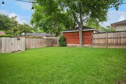 10025 Lanshire Drive, Dallas, TX 75238 - Photo 21