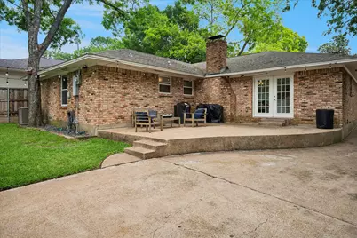10025 Lanshire Drive, Dallas, TX 75238 - Photo 19