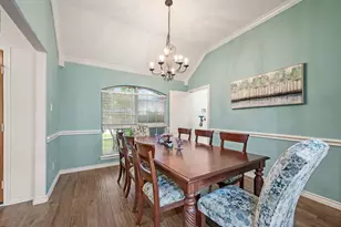 2605 Briargrove Dr, Hurst, TX 76054 - Photo 5