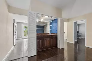 801 Country Club Pl, Grand Prairie, TX 75052 - Photo 9