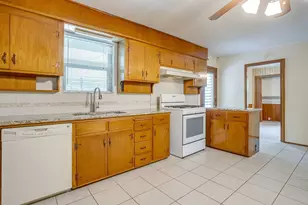 4952 Stadium Dr, Fort Worth, TX 76133 - Photo 7