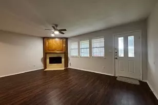 1118 Kathy Ln, Lewisville, TX 75067 - Photo 3