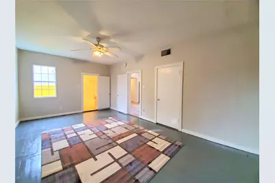 2223 N Locust Street, Denton, TX 76209 - Photo 17