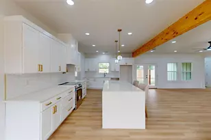911 Van Winkle St, Weatherford, TX 76086 - Photo 11