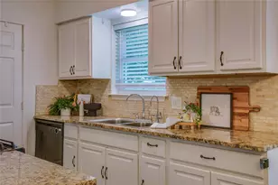 914 Meadow Mead Dr, Allen, TX 75002 - Photo 7