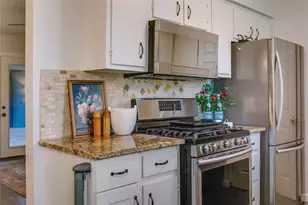 914 Meadow Mead Dr, Allen, TX 75002 - Photo 9