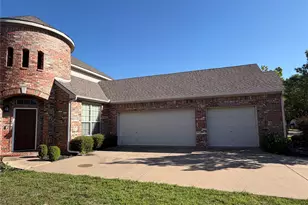 4845 Bellflower Way, Fort Worth, TX 76123 - Photo 3