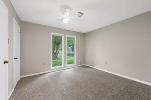 3301 Loma Vista Dr, Waco, TX 76708 - Photo 17