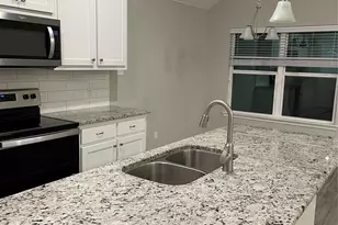 1001 Hardaway Dr, Greenville, TX 75402 - Photo 9