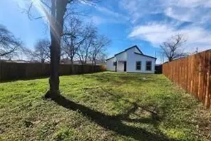 2121 S Edgewood Terrace, Fort Worth, TX 76105 - Photo 17