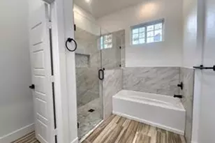 2121 S Edgewood Terrace, Fort Worth, TX 76105 - Photo 13