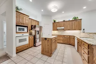 7057 Ridge Crest Dr, North Richland Hills, TX 76182 - Photo 9