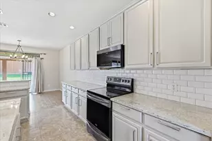 207 Moonlight Dr, Euless, TX 76039 - Photo 15