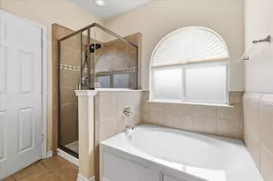 207 Moonlight Dr, Euless, TX 76039 - Photo 19