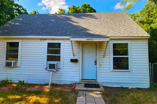 2604 N Locust St, Denton, TX 76209 - Photo 1