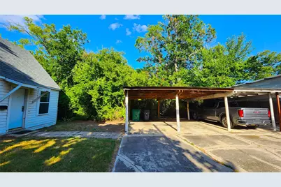 2604 N Locust Street #100, Denton, TX 76209 - Photo 3