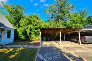 2604 N Locust St, Denton, TX 76209 - Photo 3