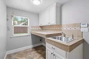 8953 Stratford Dr, North Richland Hills, TX 76182 - Photo 25