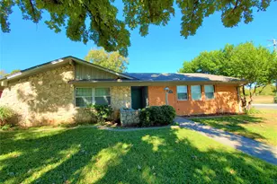 1200 Bryn Mawr Pl, Denton, TX 76201 - Photo 1