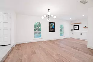 3817 Crestpark Dr, Farmers Branch, TX 75244 - Photo 5