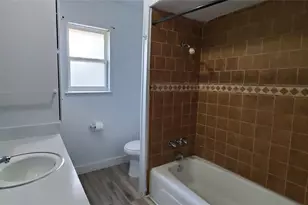 2404 Louise St, Denton, TX 76201 - Photo 9