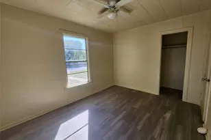 1516 Lindsey St, Denton, TX 76205 - Photo 5