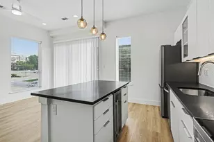 2217 N Fitzhugh Ave, Dallas, TX 75204 - Photo 17