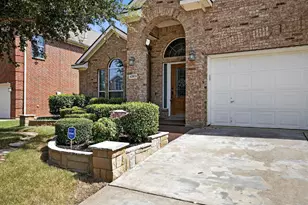 4353 Mountain Crest Dr, Fort Worth, TX 76123 - Photo 3