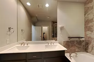 1318 Palm Springs Ln, Dallas, TX 75204 - Photo 15
