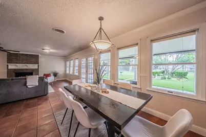 5828 Westcrest Drive W, Edgecliff Village, TX 76134 - Photo 11