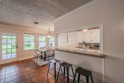 5828 Westcrest Drive W, Edgecliff Village, TX 76134 - Photo 9