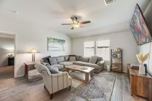 6128 Frontiersman Trail, Fort Worth, TX 76179 - Photo 9