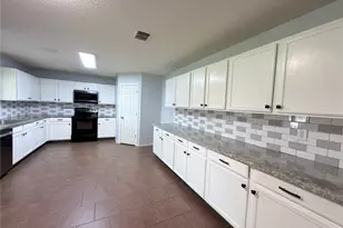 2032 Cap Rock Ln, Grand Prairie, TX 75052 - Photo 3