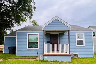 1919 E Ledbetter Dr, Dallas, TX 75216 - Photo 1