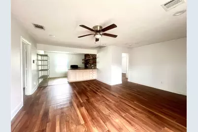 1919 E Ledbetter Drive, Dallas, TX 75216 - Photo 7
