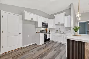 538 Pemberton Hill Rd, Dallas, TX 75217 - Photo 7