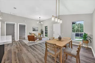 538 Pemberton Hill Rd, Dallas, TX 75217 - Photo 5