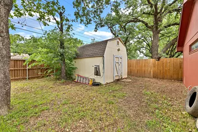 1125 Hillwood Drive, Lewisville, TX 75067 - Photo 15
