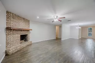 1624 Summer Pl Cir, Irving, TX 75062 - Photo 9