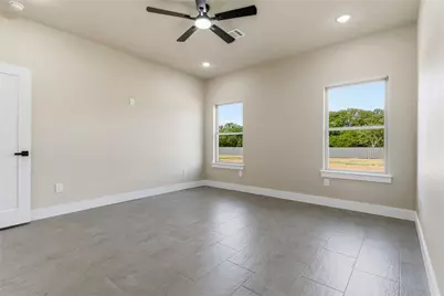 1001 Agua Escondida Court, Springtown, TX 76082 - Photo 17