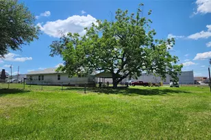 117 Moore Dr, Palestine, TX 75801 - Photo 9