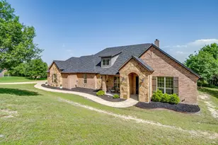 190 Ethan Dr, Hudson Oaks, TX 76087 - Photo 3
