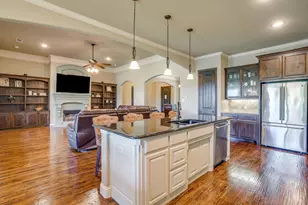 190 Ethan Dr, Hudson Oaks, TX 76087 - Photo 11