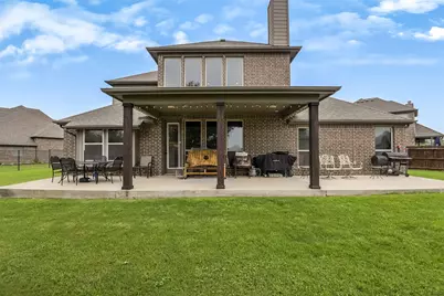 2701 Elmwood Drive, Burleson, TX 76028 - Photo 9