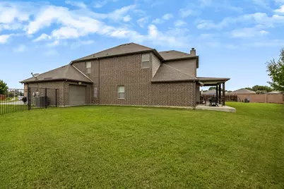 2701 Elmwood Drive, Burleson, TX 76028 - Photo 11