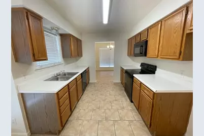 5800 Stone Meadow Lane, Fort Worth, TX 76179 - Photo 7
